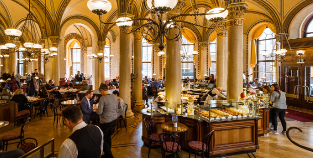 Café Central Vienne, café historique accessible PMR