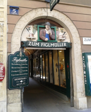 Figlmüller Wollzeile Vienne, schnitzel accessible PMR